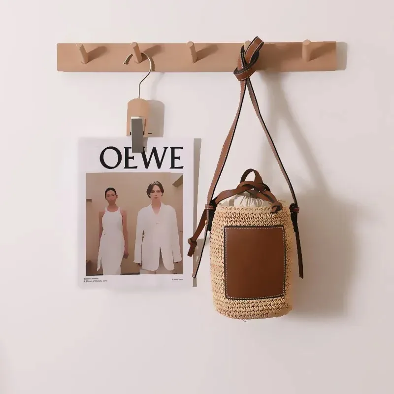 2025 New Raffia Straw Bucket Bag Woven Crossbody Bag for Beach Vacation Versatile Summer Bag Fashionable Country Style