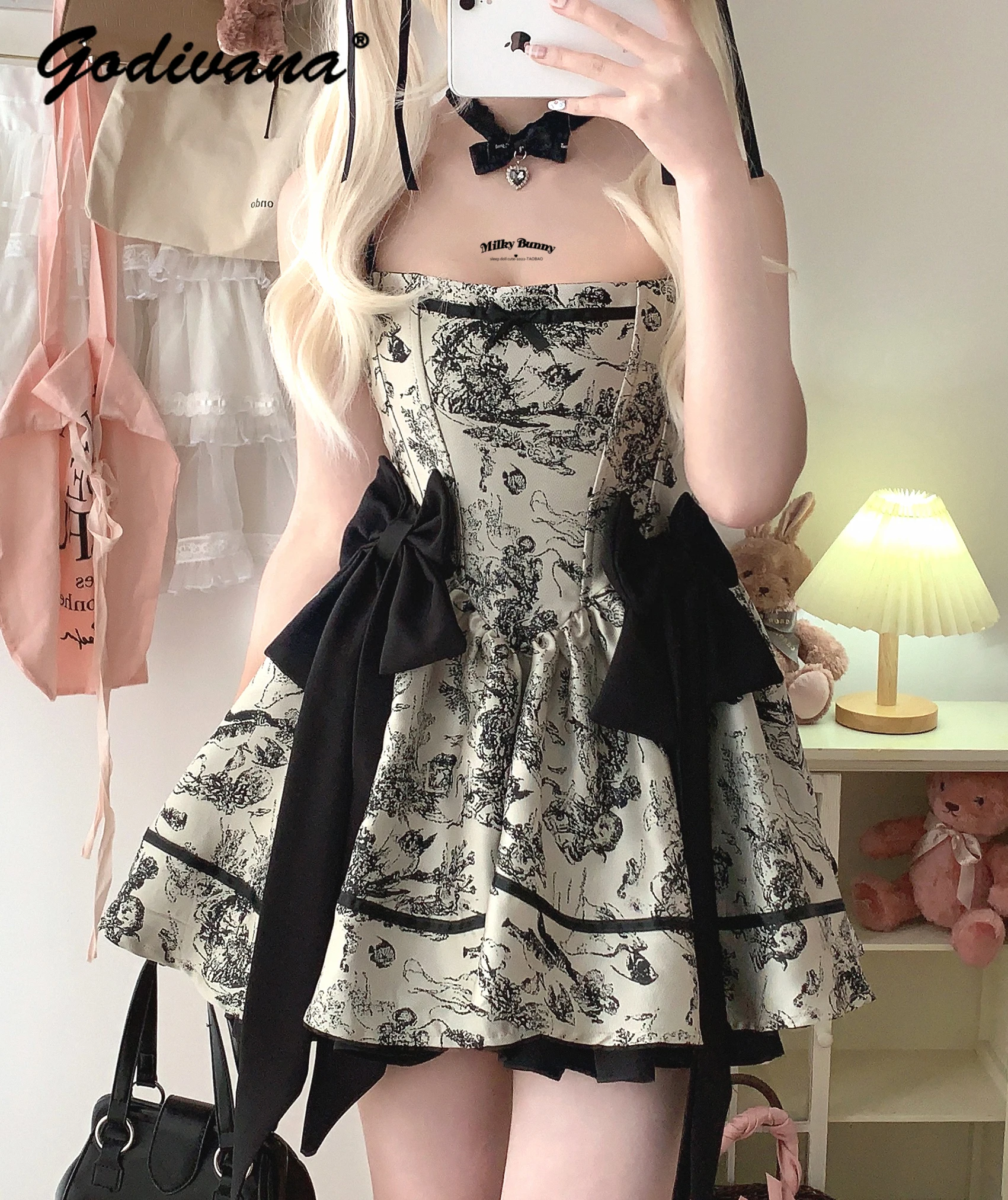 

New Autumn Retro Jacquard Slimming Spaghetti Strap Dress for Women Sweet Girl Fishbone Bow Print Strapless Short Dress