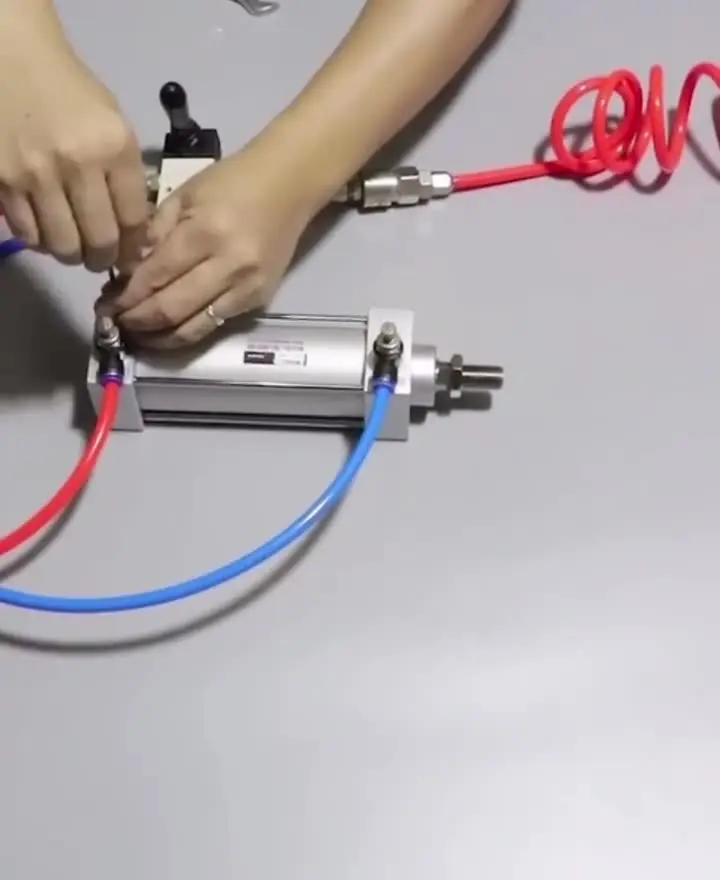 Pneumatic Cylinder: Dual Guide Rod, 32mm Bore, 125mm Stroke (PN - View #7