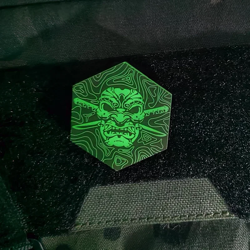 

Samurai Skull Patch Morale Badge UV Printed Glow Hook&Loop Patches for Clothing Outdoor Backpack Decoration Tactical Armband