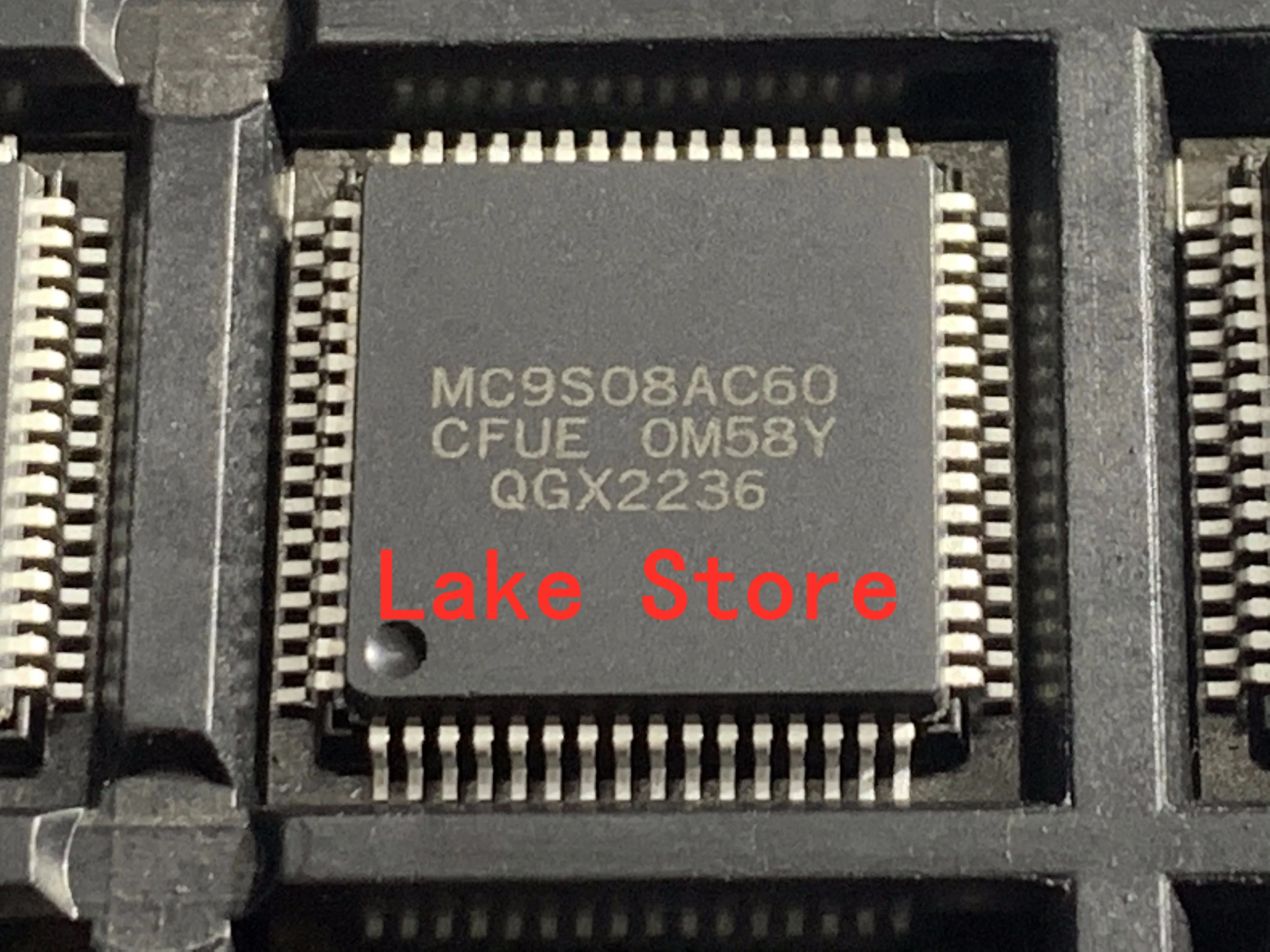 5 unids/lote MC9S08AC60 MC9S08AC60CFUE MC9S08AC60 CFUE QFP-64 en stock