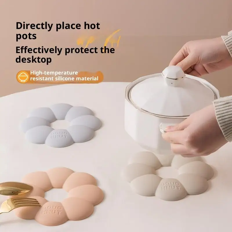 1pc Multi-purpose Pot Mat Heat Resistant Coaster Donuts Shape Silicone Coaster Set Heat Insulation Mat For Dining Table For Hot