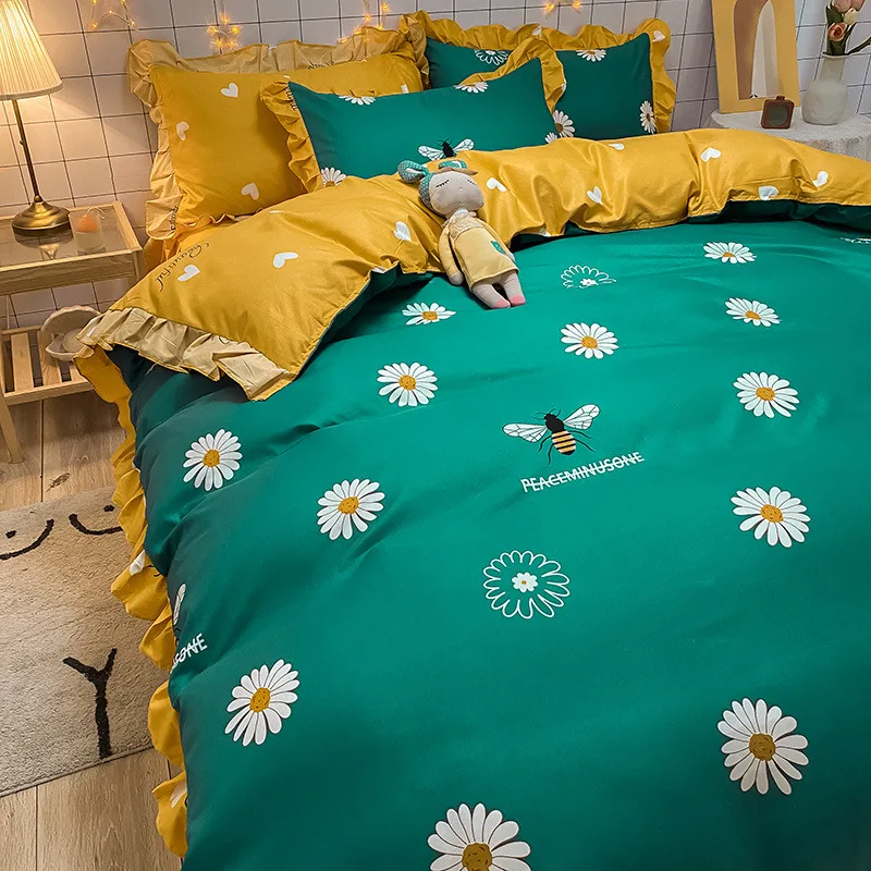 Four-Piece Bed Sheet Set Summer Bedding Floral Duvet Cover Bed Sheet Spring and Summer Bed Skirt Three-Piece Set 