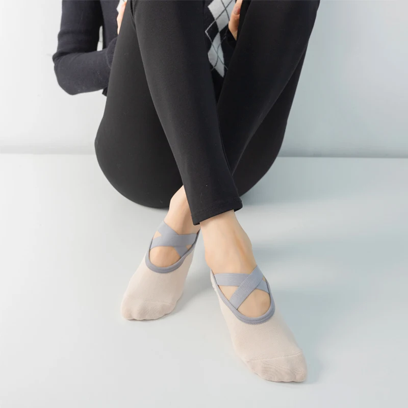 Ladies Non-Slip Pilates Socks for Women Breathable Bandage Yoga Socks Cotton Fitness Dance Barre Ballet Sports Workout Socks