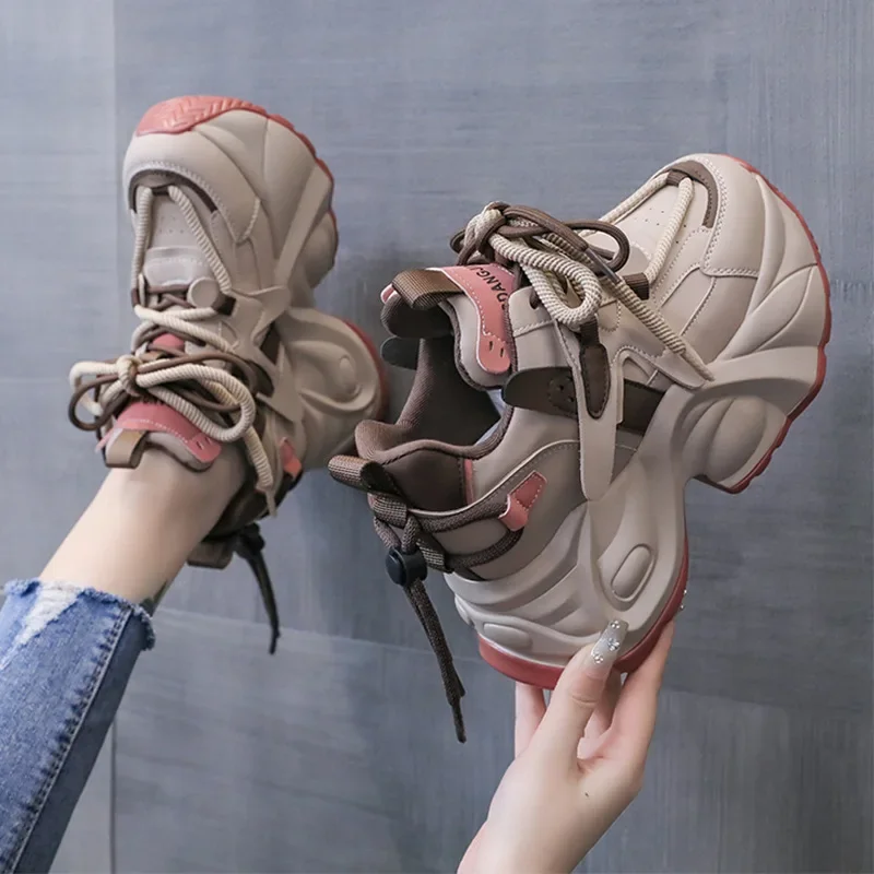 

Daddy Shoes Women Super Fire 2023 New Autumn and Winter Casual Shoes with Velvet Thick Soles Small Height Inside Women's Shoes