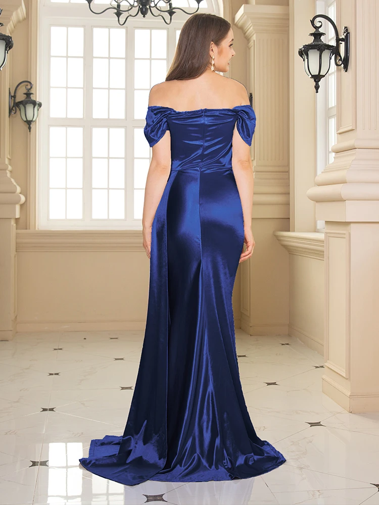 Vestido de dama de honor de satén elástico fruncido con hombros