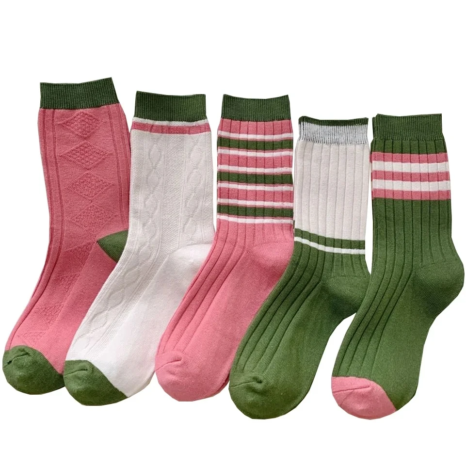 thumbnail image 2 of Calcetines deportivos con estampado de rayas para mujer, de tubo mediano, estilo coreano, de invierno, con rayas rosas y verdes, transpirables, suaves, de algodón, para la escuela, 2 of 6