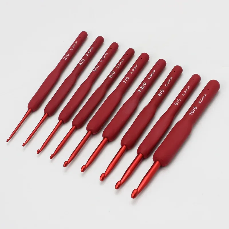 Description Picture 2 of itemSet 2-10 mm Crochet Hooks Frosted Silicone Handle Aluminum Handmade DIY Hook Crochet Sweater Weaving Knitting Sewing Tool