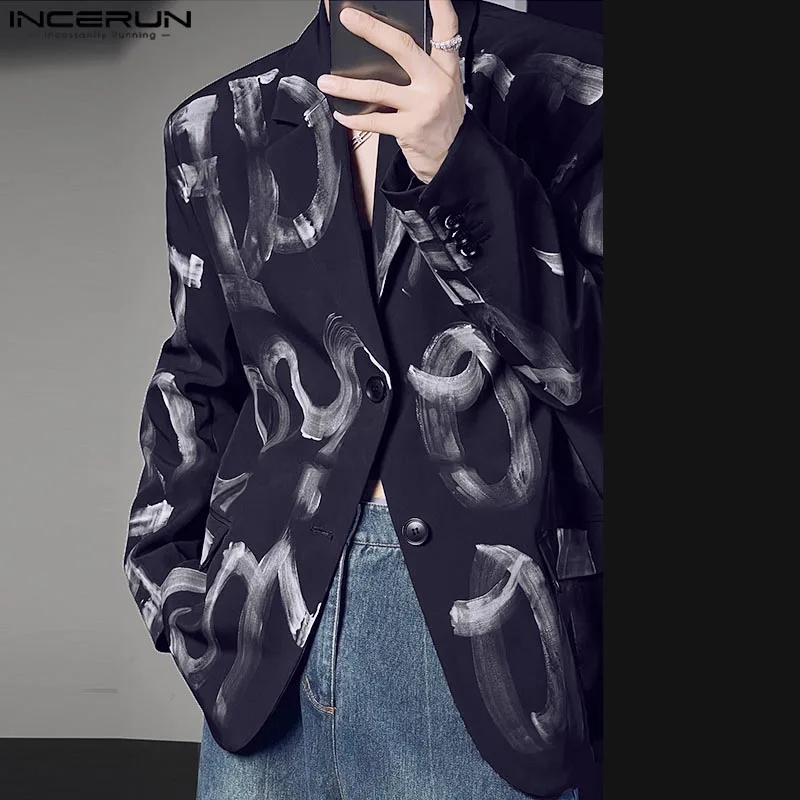 INCERUN Casual Lapel Collar Printing Suits Men Artistic Hand-Drawn Letter Design Blazer Long Sleeve Loose Simple Open Up Jackets