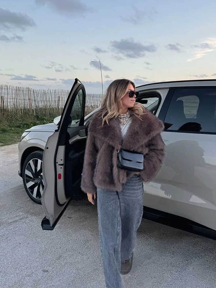 Women's Brown Long Sleeved Buttons Faux Fur Coat Winter Thick Warm Fury Turn-down Jacket Female High Street Outerwear 2024 6