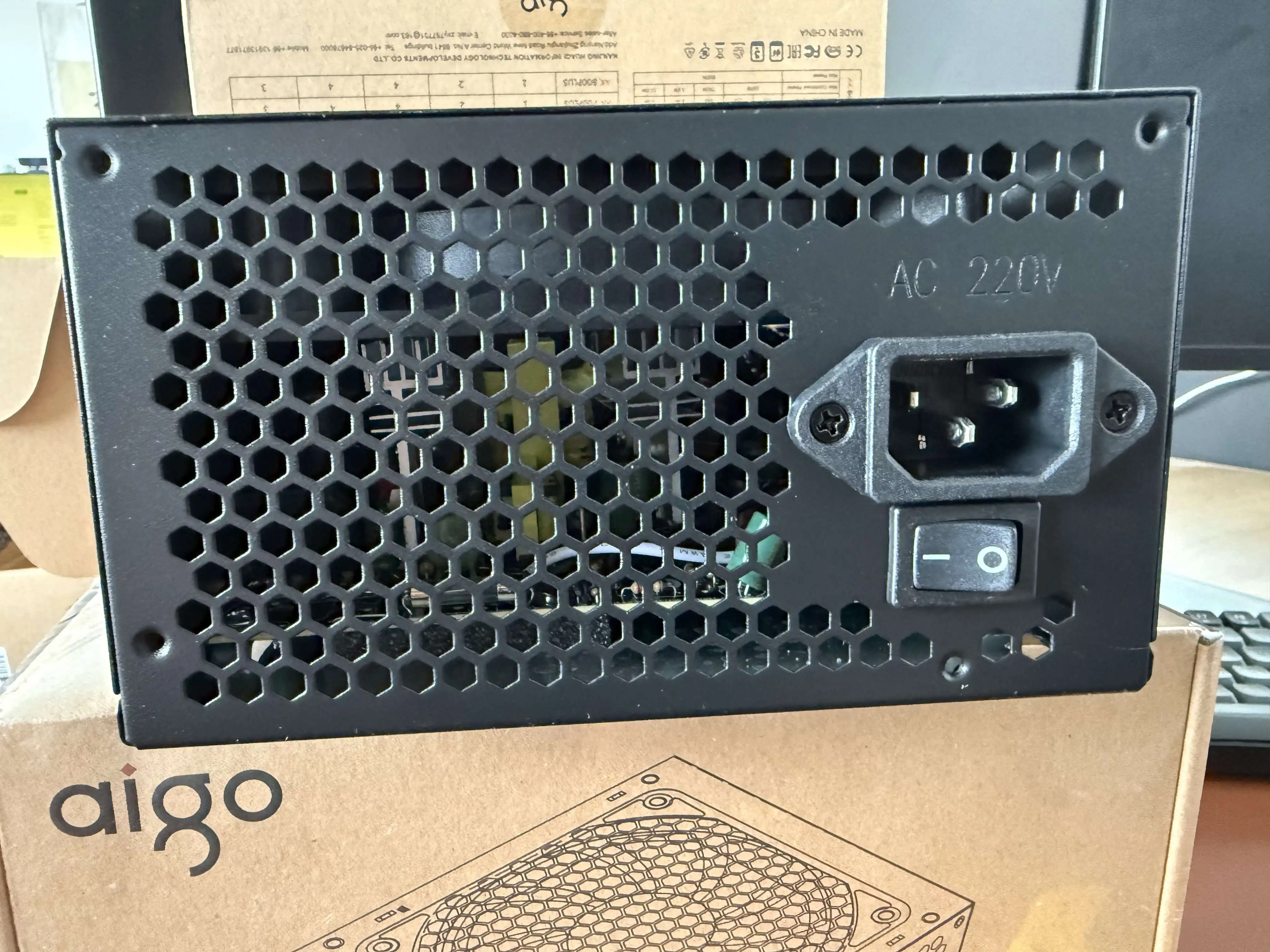 Aigo AK PC PSU Power Supply Unit 500W 600W 700W 800W 1000W Gaming 120mm RGB Fan 220V ATX Desktop computer Power Supply for BTC 10 Sc5b9507d83a2449eb1c0dbcbcb17912et