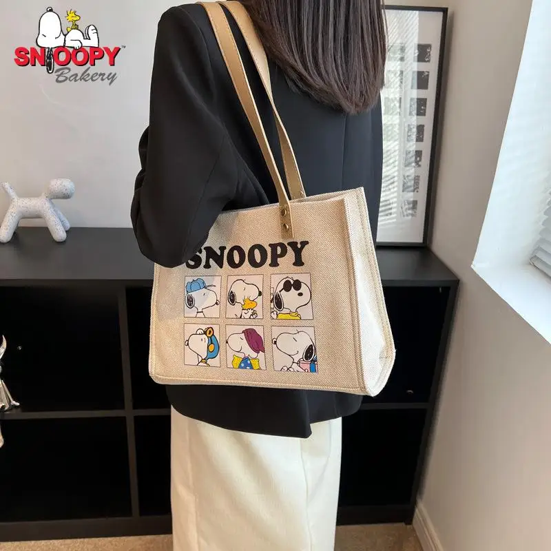 

2022 New Kawaii Snoopy Cartoon Canvas Bag Joker High Capacity Handbag Tote Bag Student Class Shoulder Bag Fashion Travel Bag
