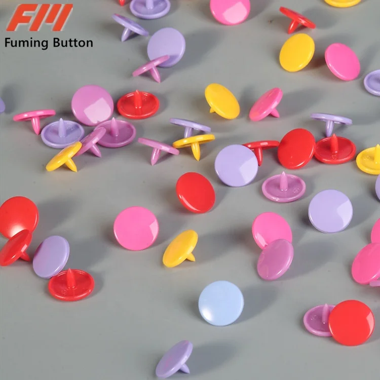 

Plastic snap fastener