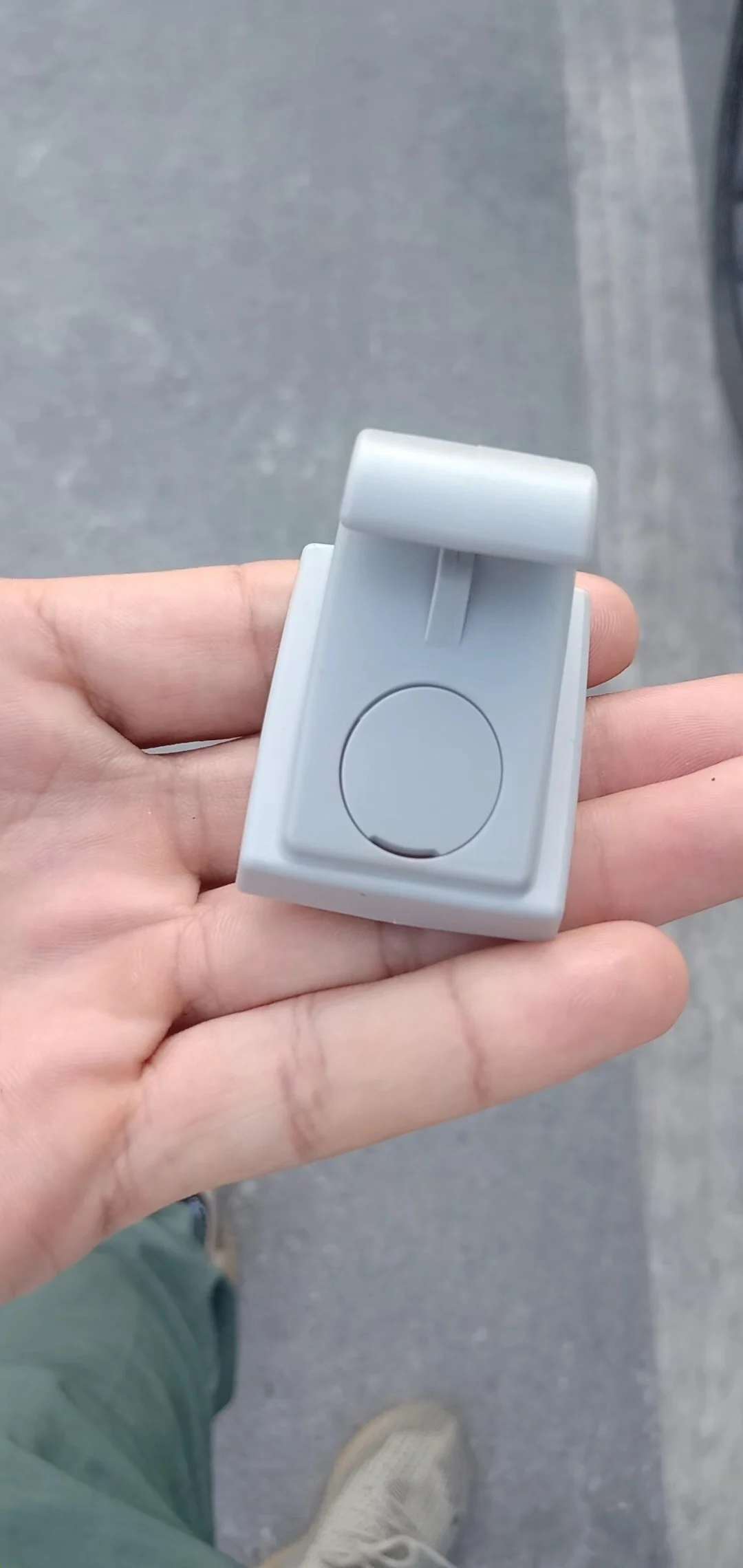 

1 шт. для крепления на потолок Landwind X2 sunshade sunroof