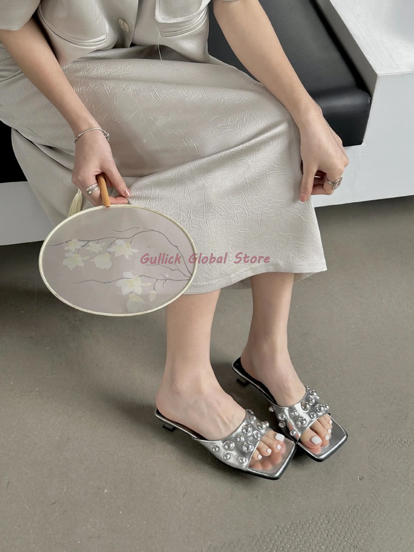 

2024 New Elegant Shoes Square Toe Shallow Rhinestone Crystal Chunky Heels Slippers Summer Dress Grace Outside Women Slides Cosy