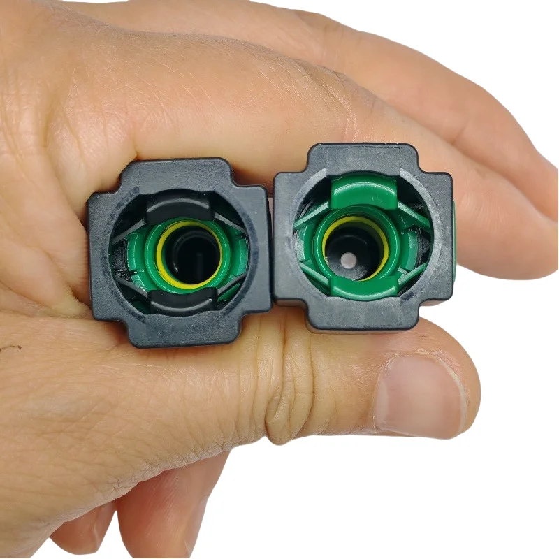 7.89mm 7.89 ID3 180도 연료 라인 퀵 커넥터 플라스틱 5/16 자동차 용 암 커넥터 조인트 2pcs 한 로트