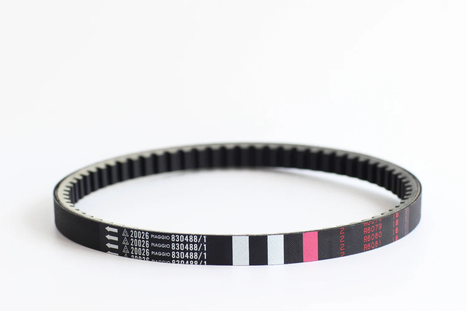 Kevlar GENUINE Scooter V-Belt For PIAGGIO 478954/2 725 *18 ZongShen PIAGGIO VESPA ET2 50 80 100 ccCVT Transmission Belt