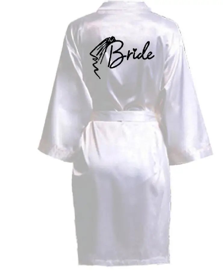 Satin Night Robe Wedding Party Team Bride Robe With Black Letters Kimono Satin Pajamas Bridesmaid Bathrobe SP036