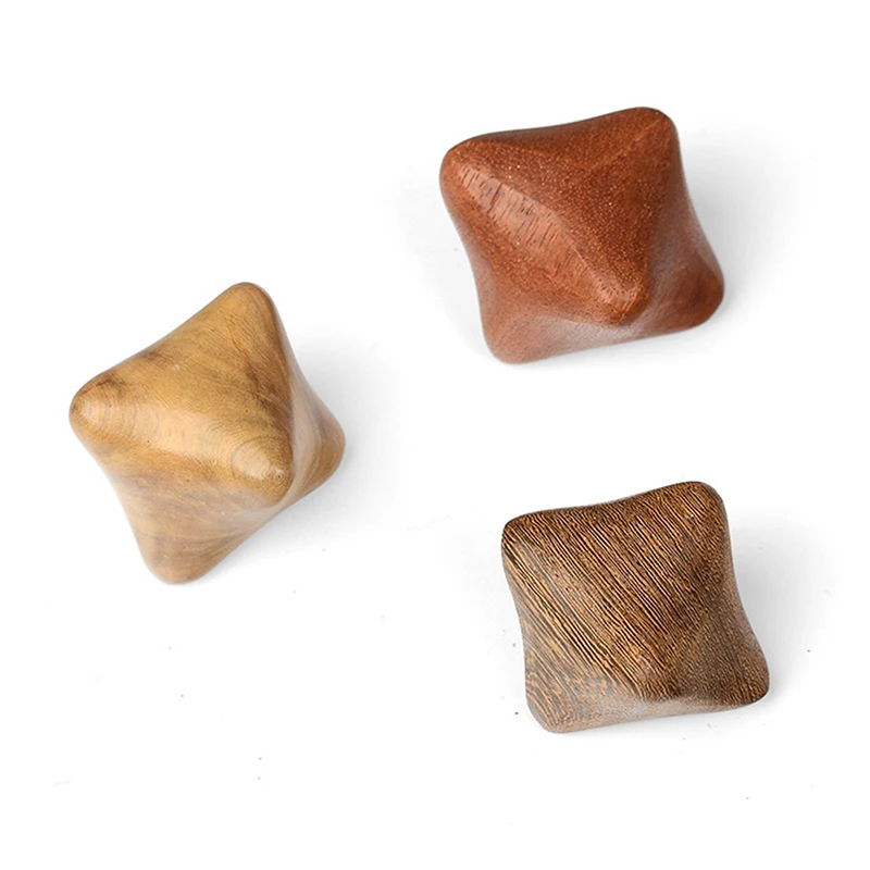 1PCS Wood Vietnamese Fragrant Hexagonal Acupuncture Ball Hand Massager Tool