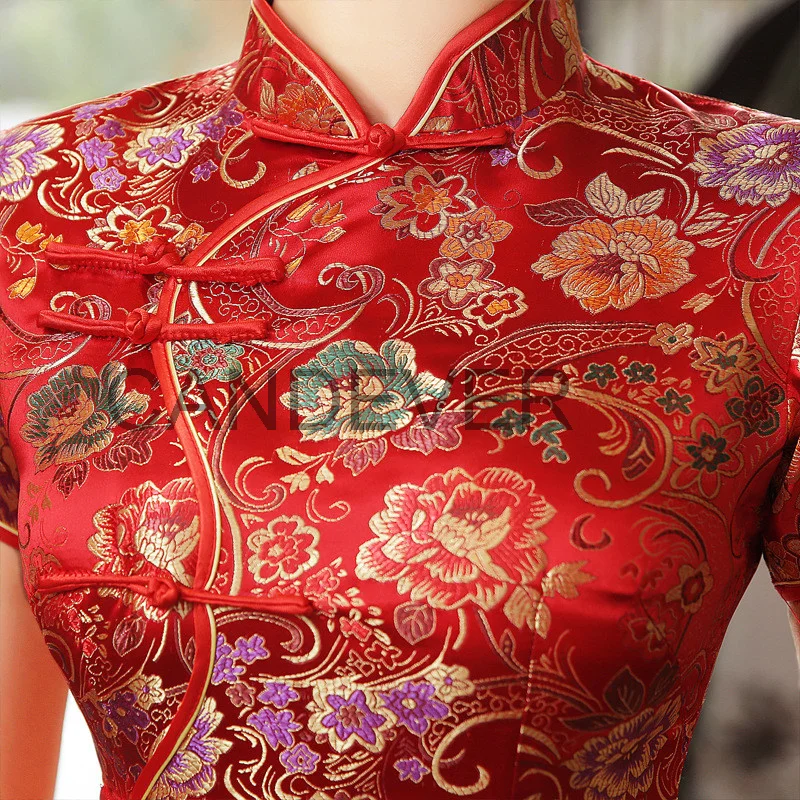 고품질 새틴 중국어 번체 꽃 Cheongsam 전통 결혼식 Qipao 여자 자수 우아한 분할 드레스 여성
