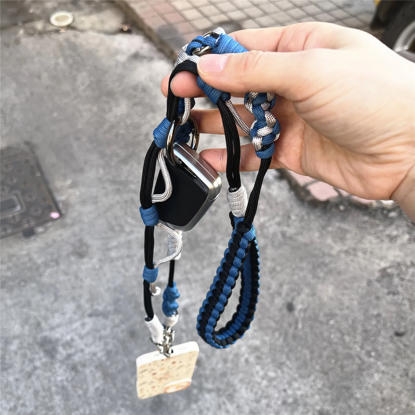 Handcrafted Phone Accessory: Premium Detachable Lanyard & Keychain Strap