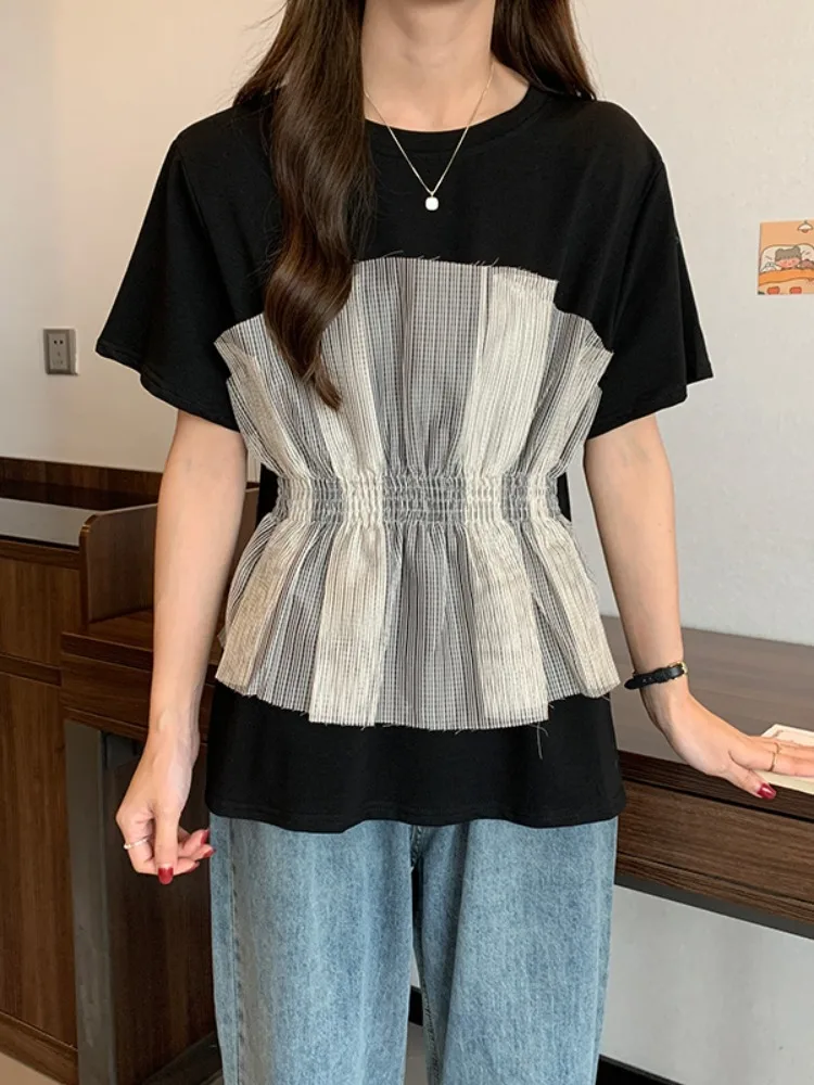 

Футболка с коротким рукавом и круглым вырезом, в стиле пэчворк