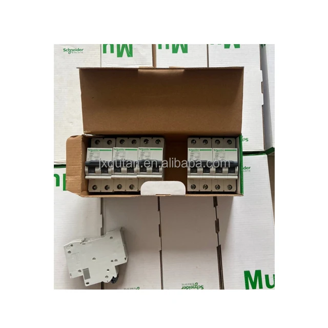 

Оригинальный автоматический выключатель SCH CVS100N TM32D 3P3D LV510472.