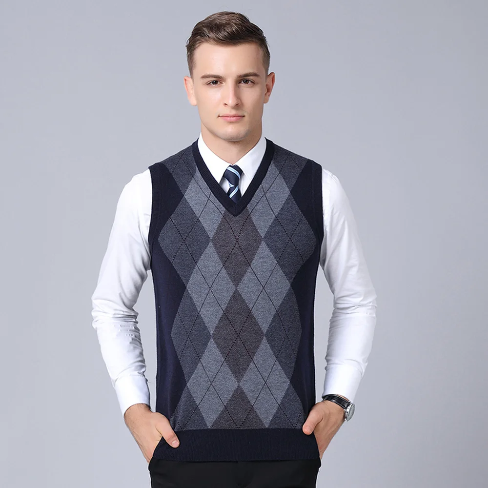 Fashion Brand Sweater Mens Pullovers V Neck Vest Slim Fit Jumpers Knit Sleeveless Autumn Casual Style Men Clothes MZB003