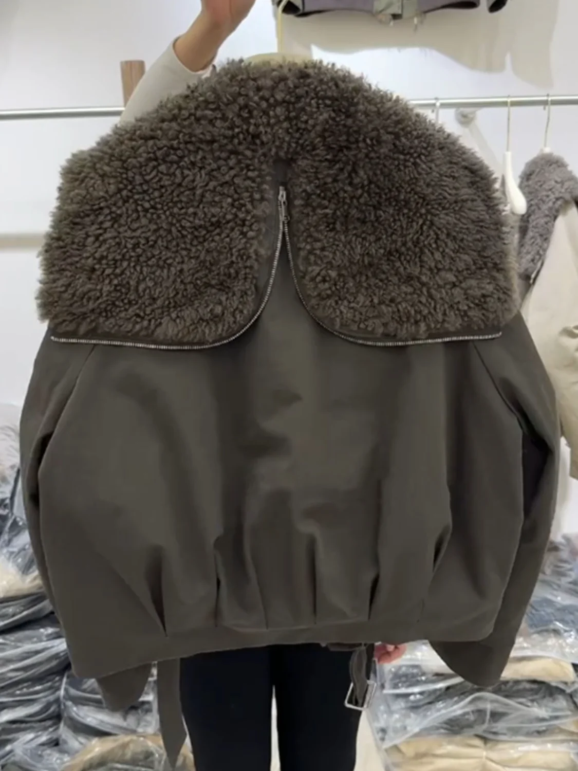 Women Warm Wool Perm Oversized Thick Coat Winter Fashion Faux Fur Collar Padded Jacket Drawstring Waist Streetwear Chic Tops