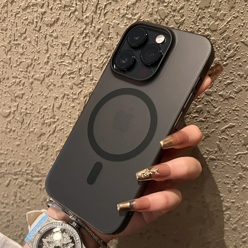 New Matte Magnetic Wireless Charge Phone Case For iPhone 15 14 13 12 Pro Max Plus For Magsafe Shockproof Hard PC Clear Cover