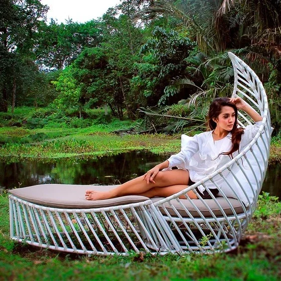 Hotel Villa Resort Natural Rattan Furniture Lounge Set Unique Furniture Modern Leisure White Rattan Garden Chair Patio Armchair