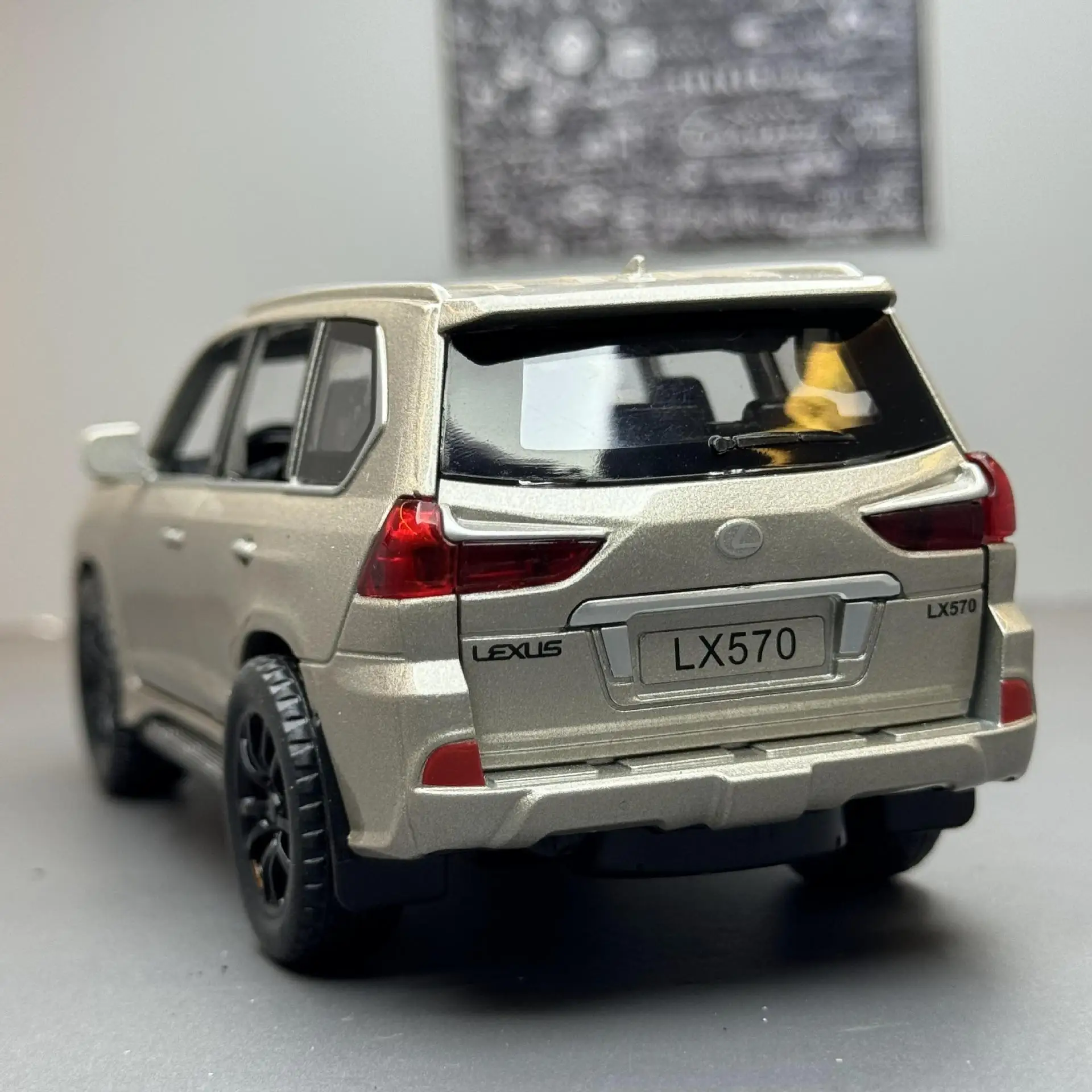 1/32 LEXUS LX570 SUV Alloy Off Road Diecast Metal Model Fine Model - Picture 11 of 22
