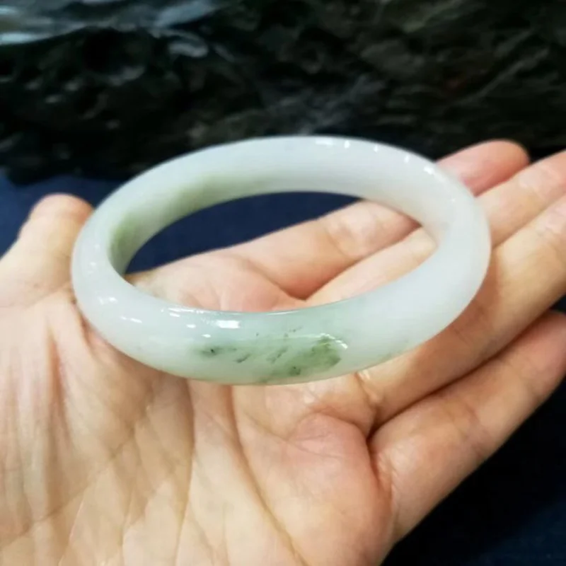 

Jadeware Factory Floating Flowers Bashan Xinjiang White Jade Bracelet Wholesale