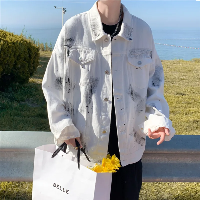 Loose-fit Teenage Jacket with Unique Sketching Design: Hong Kong Style and Korean Version