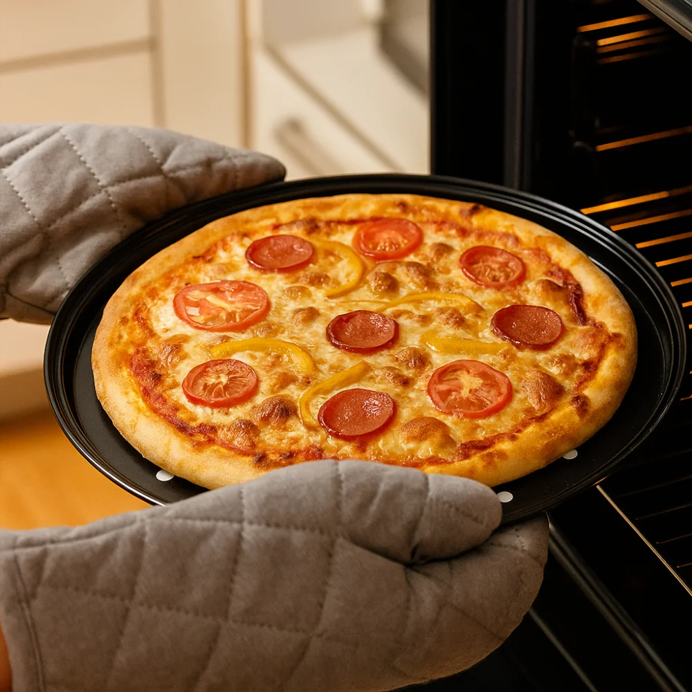 Carbon Steel Non-Stick Perforated Pizza Pan Set - 3-Piece Round Baking Tool for Crispy Crusts