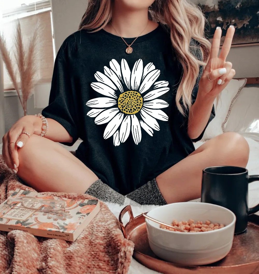 

Fashion Women's Base T-shirt Wholesale Daisy Print Loose Round Neck Casual Short Sleeve T-shirt in Stock Women Clothing Gothic