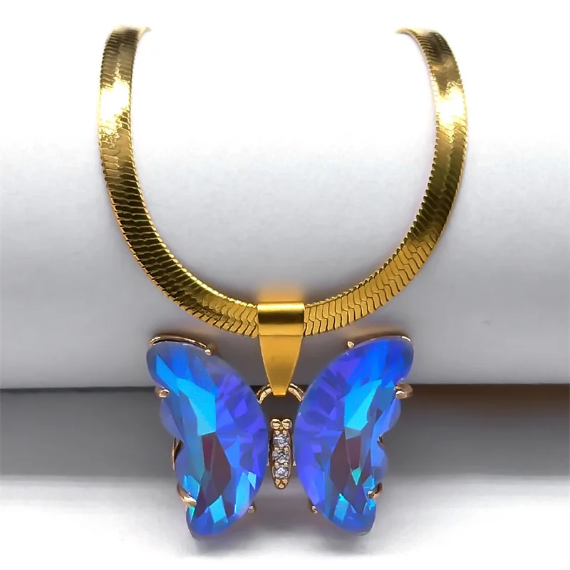 Nuova collana con ciondolo a forma di farfalla con zirconi di