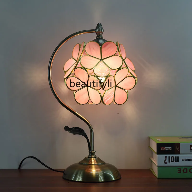 

yj Nordic Modern Retro Table Lamp Bedroom Bedside Lamp Eye Protection Decoration Wedding Creative Personality Glass Warm Light