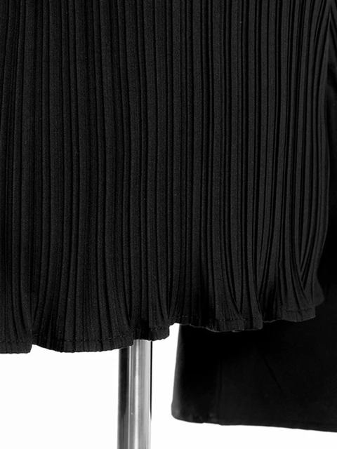 Black pleated t-shirt with flare sleeves