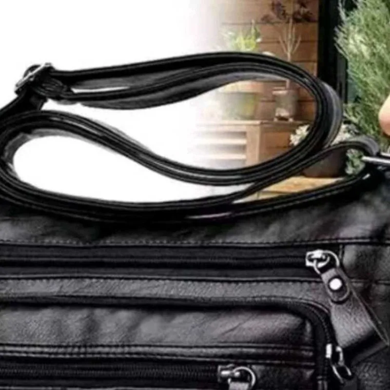حقيبة كتف نسائية جلد ناعم متوسطة الحجم