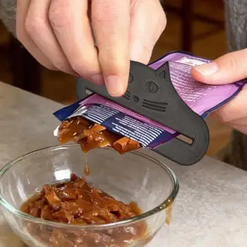 Spremipacco per cibo per gatti, robusto, con corpo stampato, design portatile, utilizzo senza sforzo, gadget ideale per servire strisce di cibo per gatti e cibo umido per animali domestici