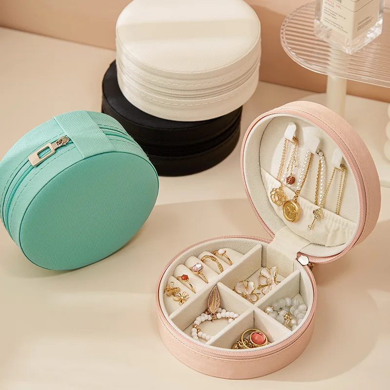 

Circular PU Jewelry Storage Box for Travel Portable Earrings Necklace Ring Organizer Display Jewelry Box 11cm