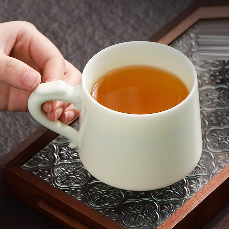 Chinese Style Tea Filtering and Separation Cups, With Cover White Porcelain Personal Mug, Home Drinkware Ceramic Office Cup, 1Pc