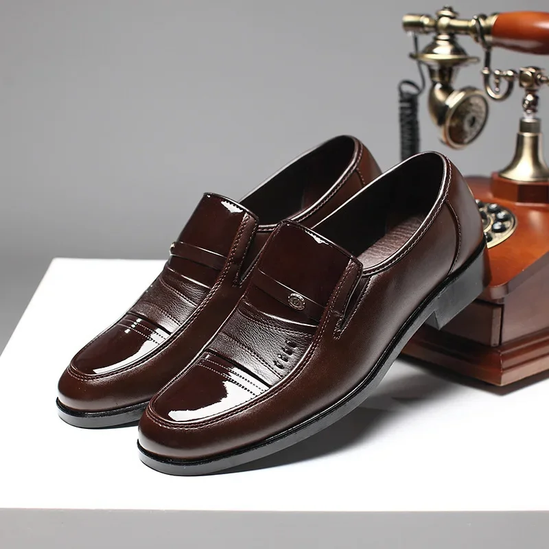 Men Designer Loafers Oxford Shoes for Formal Fashion Round Toe Business Wedding Dress
