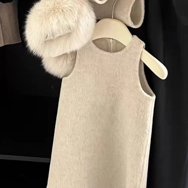 Girl's Woolen Small Fragrant Style Set Autumn And Winter 2026 New Children's Clothing Western-style Woolen Two-piece Set