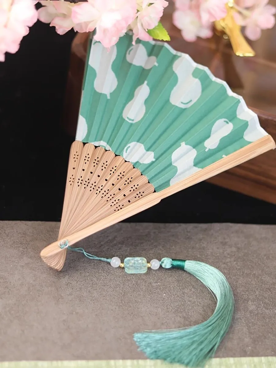 Green Gourd Pattern Chinese Folding Fan - Elegant Vintage Handheld Fan for Women, Summer Hanfu Cheongsam Zen Fan with Tassel