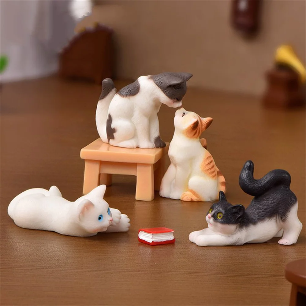 Cute Figurines Miniature Cartoon Animal Cat Resin Ornament Micro Landscape Kawaii Desk Accessories For Decoration Home Kids Gift