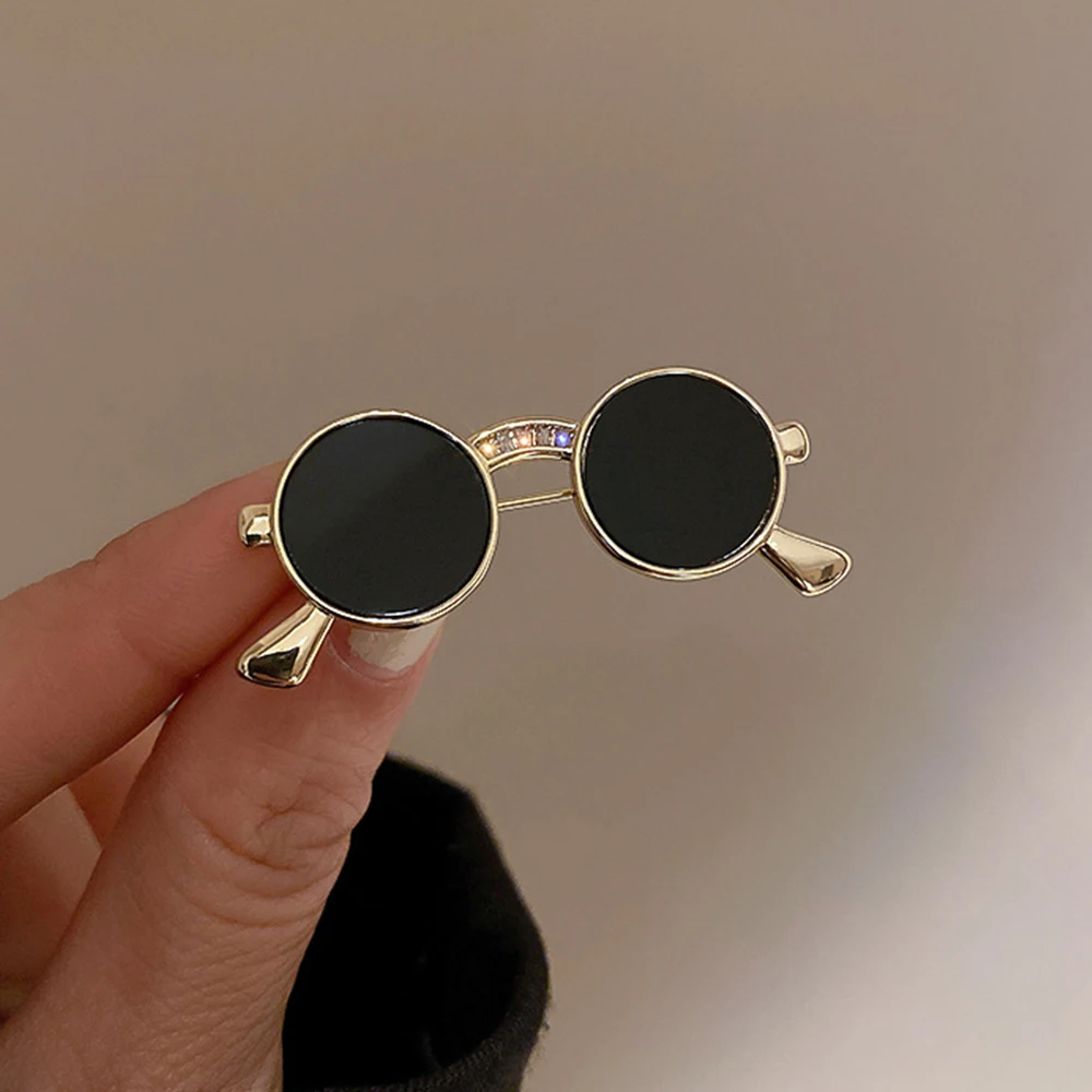 Punk Style Mini Sunglasses Brooches Vintage Metal Glasses Shaped Pins Women Men Party Clothing Accessories