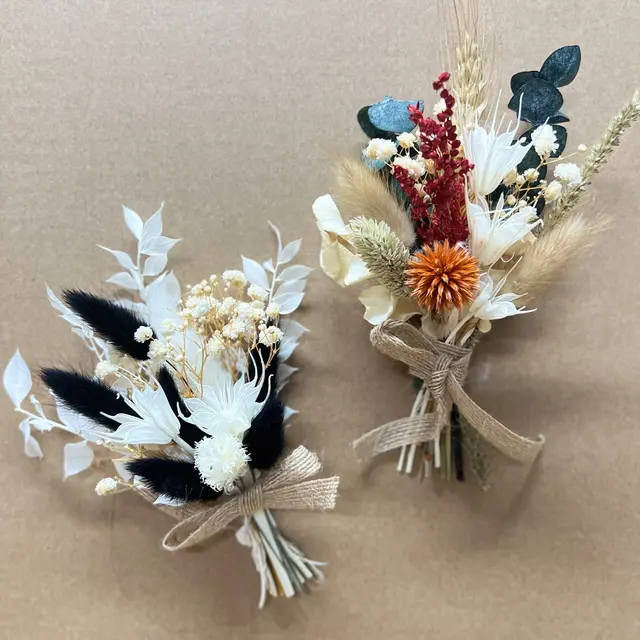 Black White Corsage Wedding Boutonniere for Bride Groom Men Mini Dried Flowers Bouquet for Wedding Homecoming Prom Table Decorat