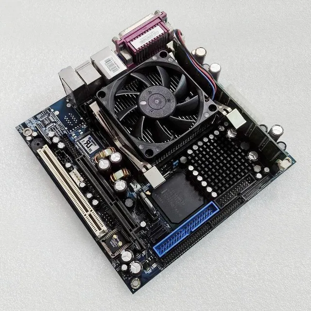 886LCD-M/MITX PCB No 30101253   Карта процессора промышленной материнской платы с одним портом LAN протестирована, работает 2